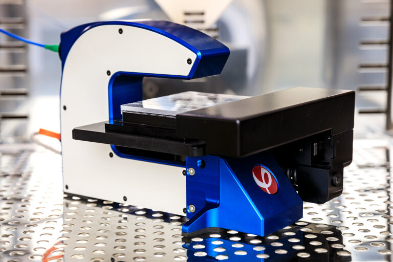 HoloMonitor M4 in Cell Incubator The inverted HoloMonitor live cell imaging microscope system provides more than 30 cell parameters, reflecting cell culture health, proliferation, migration, differentiation and cell cycle phase.